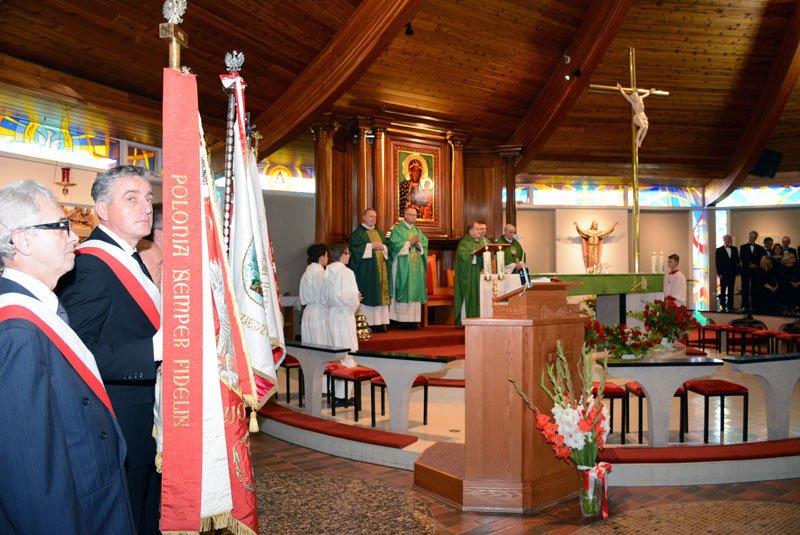 Kosciol Matki Bozej Krolowej Pokoju w Calgary