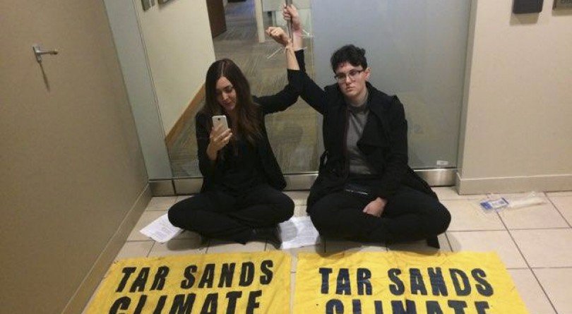 Edmonton protestors Anna Gerrard and Kate Jacobson 