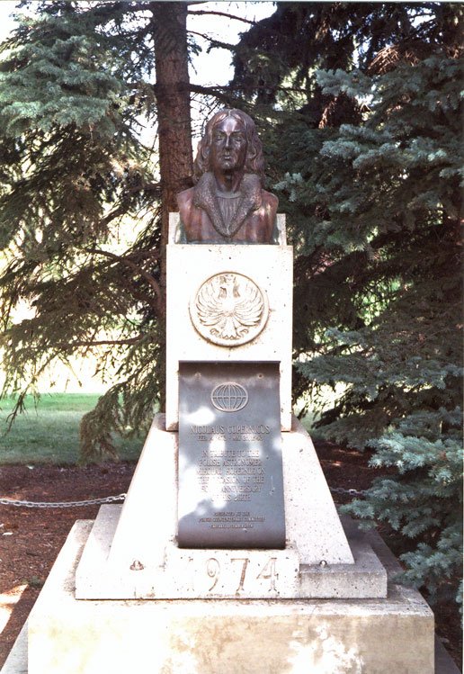 Pomnik Mikolaja Kopernika w Calgary. 1