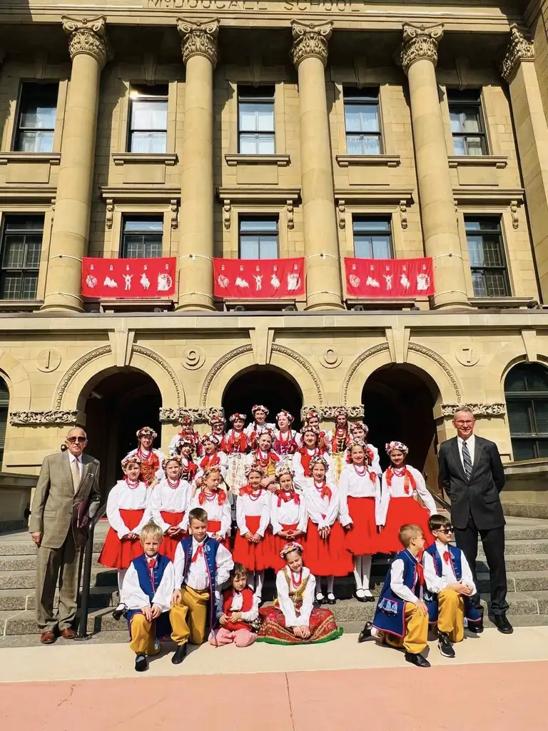 Polska flaga dumnie powiewa w Calgary, Polish - Canadian Heritage Day 2025 1 Polska flaga dumnie powiewa w Calgary, Polish - Canadian Heritage Day 2025 1