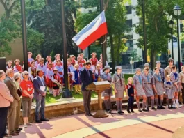 Polska flaga dumnie powiewa w Calgary, Polish - Canadian Heritage Day 2025