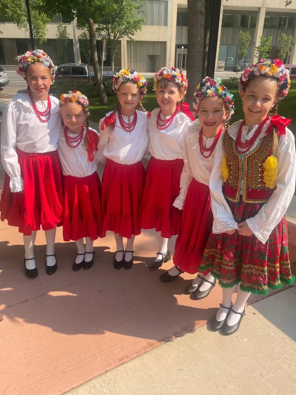 Polska flaga dumnie powiewa w Calgary, Polish - Canadian Heritage Day 2025 7 Polska flaga dumnie powiewa w Calgary, Polish - Canadian Heritage Day 2025 6