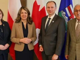Spotkanie Premier Smith z polskim ambasadorem Witoldem Dzielskim.