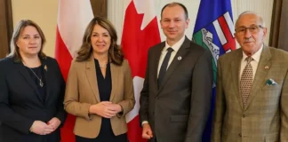 Spotkanie Premier Smith z polskim ambasadorem Witoldem Dzielskim.