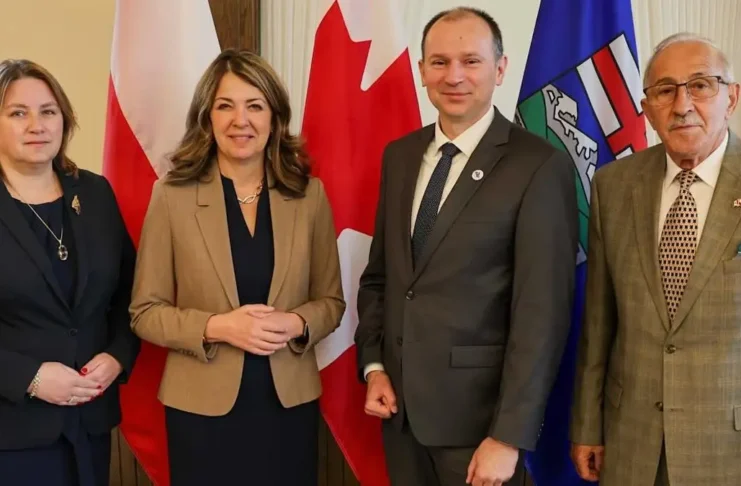 Spotkanie Premier Smith z polskim ambasadorem Witoldem Dzielskim.