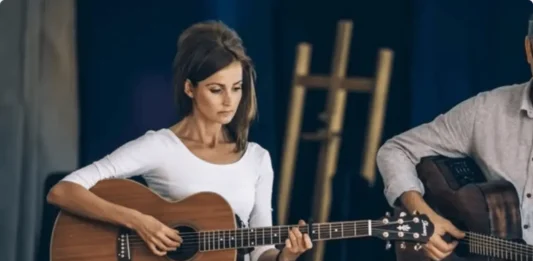 Nie żyje Dominika Żukowska, znana wokalistka i gitarzystka która kilkakrotnie wystąpiła w Calgary. Nie żyje Dominika Żukowska