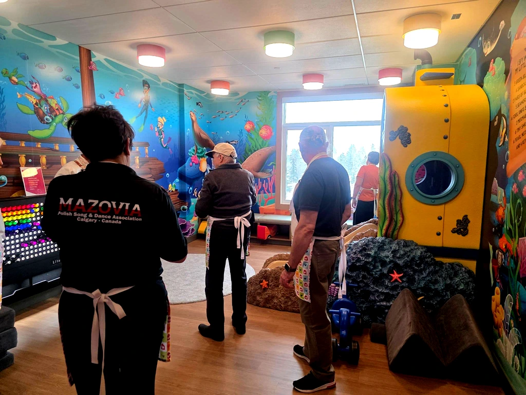 Mazovia nie tylko tańczy: polska diaspora w Calgary serwuje nadzieję w Ronald McDonald House. 3 Mazovia nie tylko tańczy: polska diaspora w Calgary serwuje nadzieję w Ronald McDonald House. 3