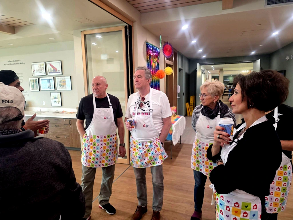 Mazovia nie tylko tańczy: polska diaspora w Calgary serwuje nadzieję w Ronald McDonald House. 6 Mazovia nie tylko tańczy: polska diaspora w Calgary serwuje nadzieję w Ronald McDonald House. 6