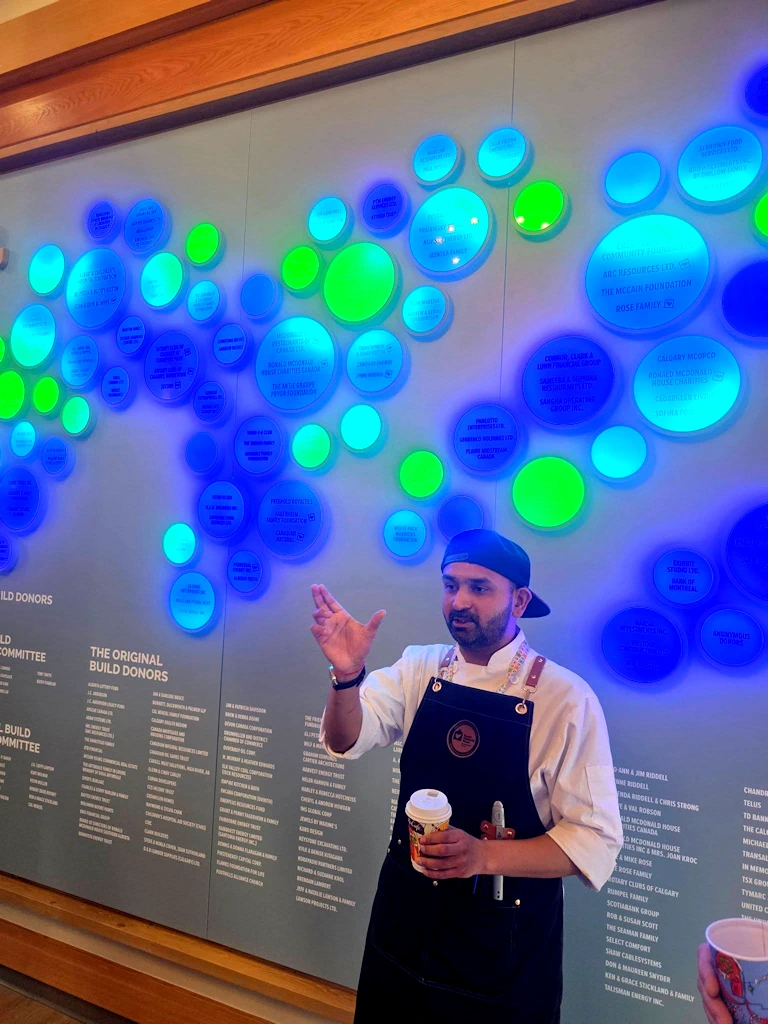 Mazovia nie tylko tańczy: polska diaspora w Calgary serwuje nadzieję w Ronald McDonald House. 7 Mazovia nie tylko tańczy: polska diaspora w Calgary serwuje nadzieję w Ronald McDonald House. 7